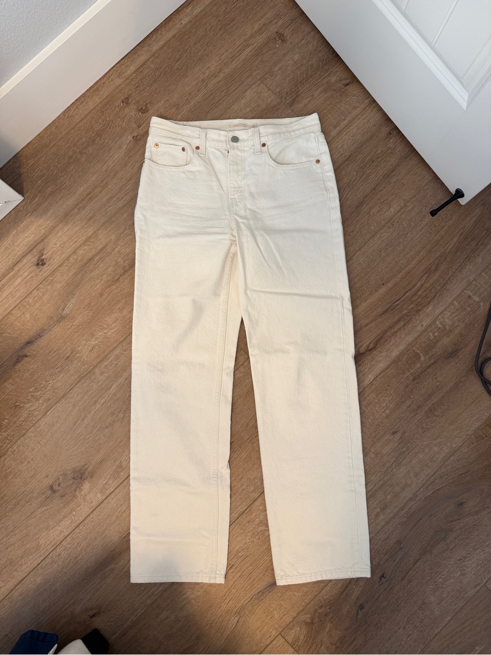 Levi's Women's Straight-Leg Cream Jeans